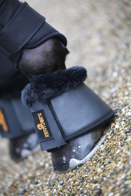 Springglocken Sheepskin Leather Kentucky Schwarz-Schwarz